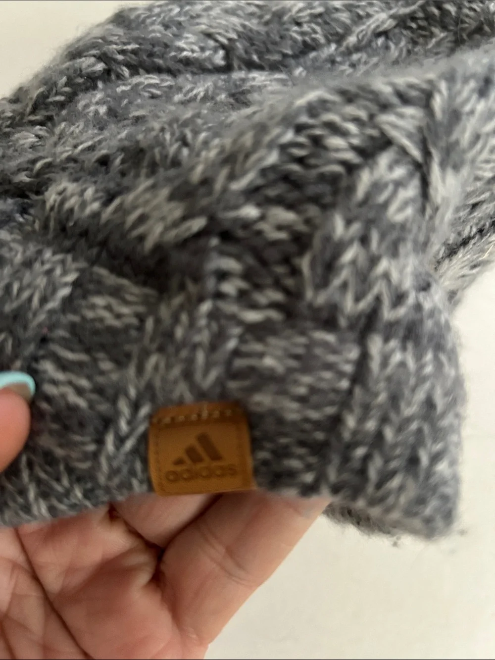 ADIDAS OSFM Heather Gray Cable Knit Beanie Leather Logo Fleece Lined Visor